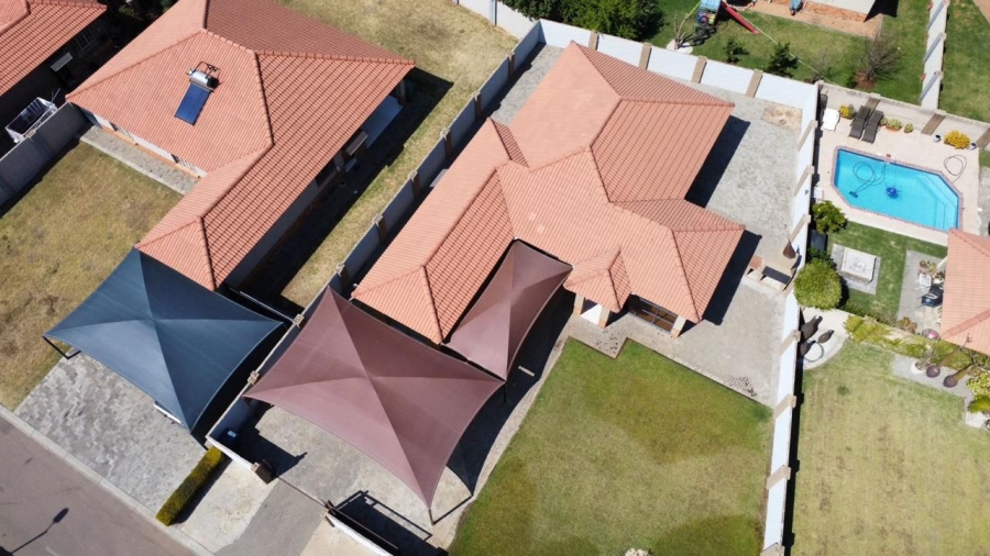 4 Bedroom Property for Sale in Hexrivier Lifestyle Estate North West